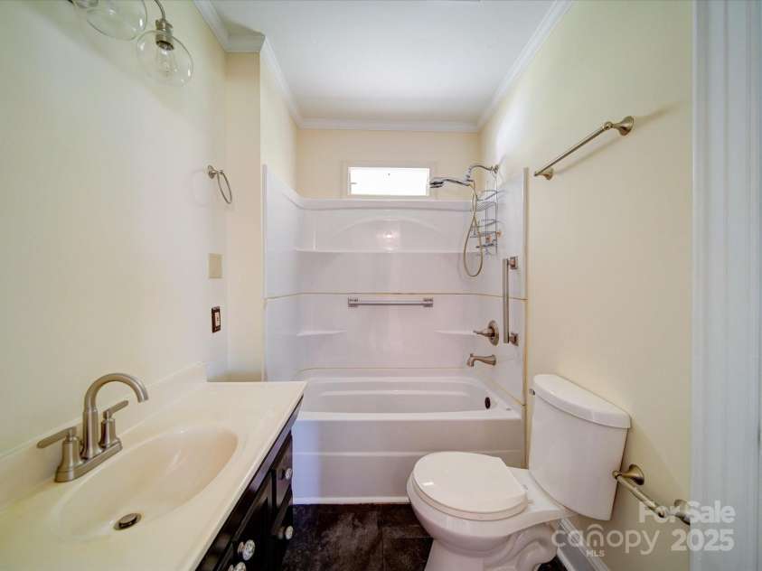 610 Pine Lane, Wadesboro, NC 28170.  MLS# CAR4249314, YatesRealty ID 9064. Full Bath