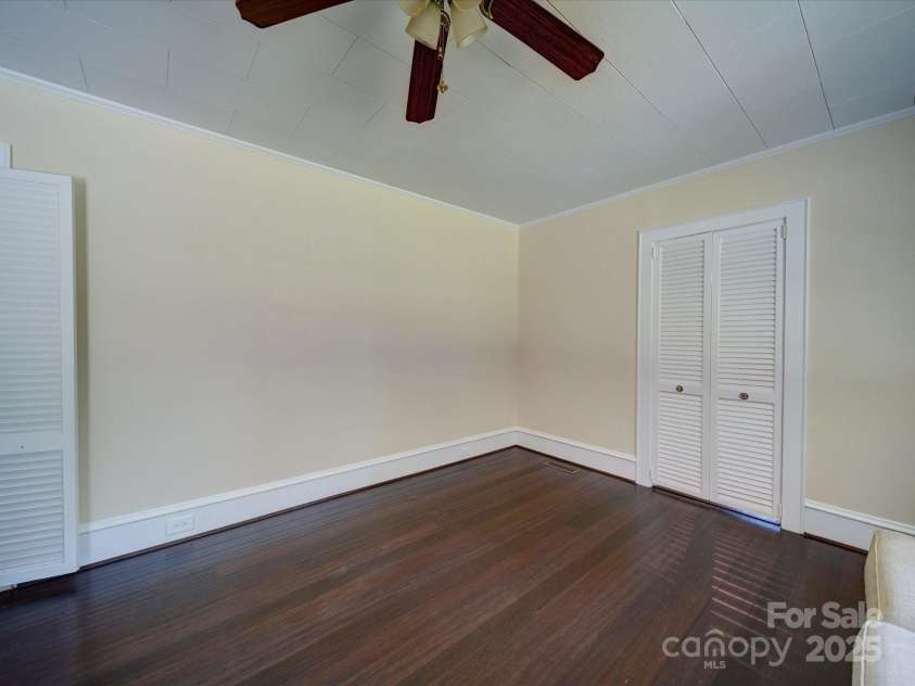 610 Pine Lane, Wadesboro, NC 28170.  MLS# CAR4249314, YatesRealty ID 9064. Living Room