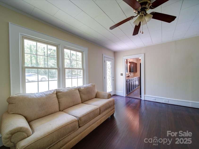 610 Pine Lane, Wadesboro, NC 28170.  MLS# CAR4249314, YatesRealty ID 9064. Living Room