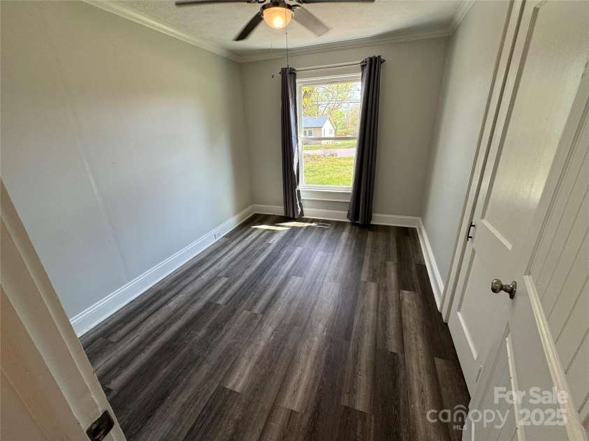 304 Mountain View Street, Morganton, NC 28655.  MLS# CAR4234055, YatesRealty ID 9065. 