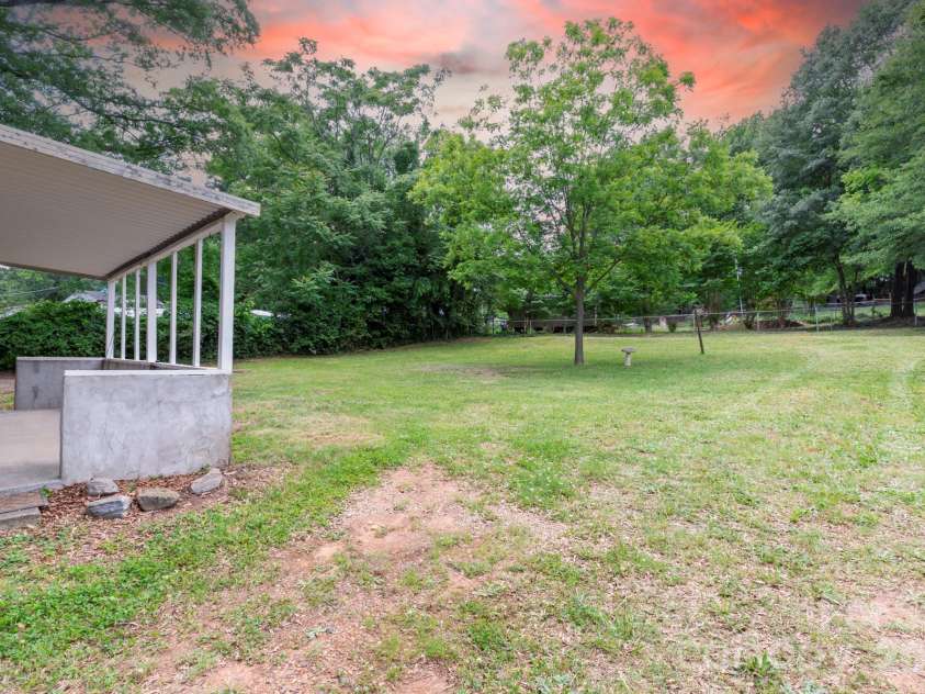 205 Stowe Acres Road, Kings Mountain, NC 28086.  MLS# CAR4343442, YatesRealty ID 9067. 