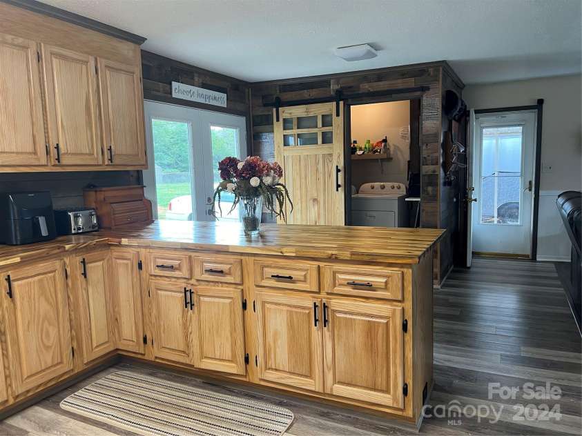 4040 Angus Drive, Gastonia, NC 28056.  MLS# CAR4181628, YatesRealty ID 9069. 