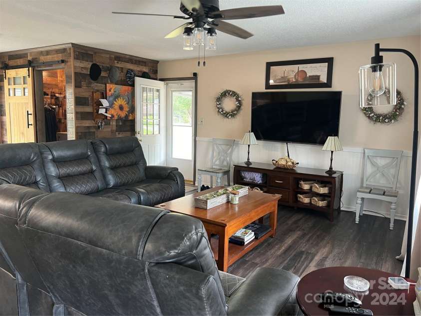 4040 Angus Drive, Gastonia, NC 28056.  MLS# CAR4181628, YatesRealty ID 9069. 