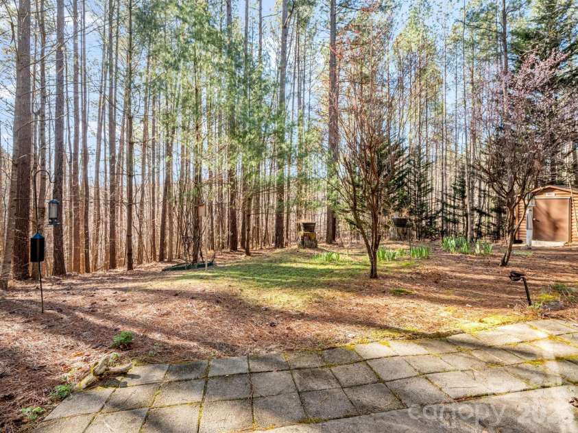 907 Hidden Lake Parkway, Nebo, NC 28761.  MLS# CAR4360201, YatesRealty ID 9069. 