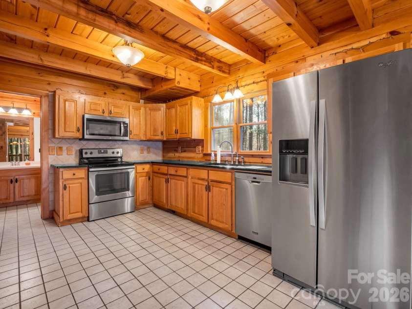 907 Hidden Lake Parkway, Nebo, NC 28761.  MLS# CAR4360201, YatesRealty ID 9069. 