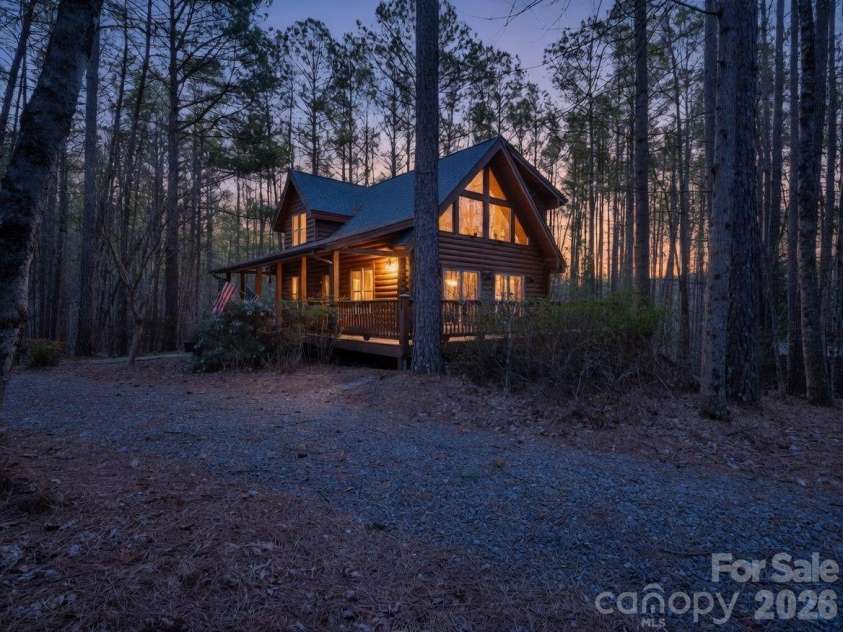 907 Hidden Lake Parkway, Nebo, NC 28761.  MLS# CAR4360201, YatesRealty ID 9069. 