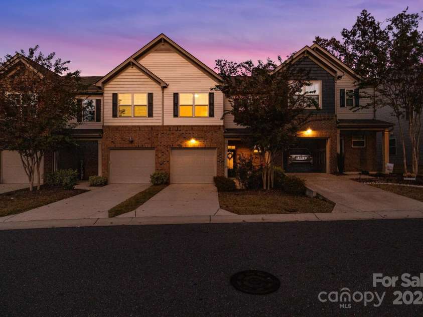 5015 Mockernut Lane, Indian Land, SC 29707.  MLS# CAR4189183, YatesRealty ID 907. 