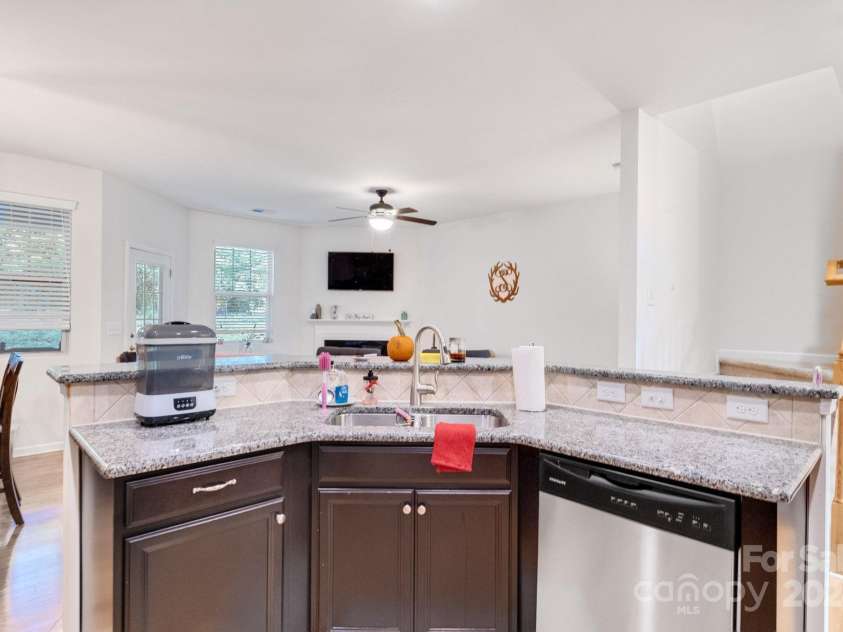 5015 Mockernut Lane, Indian Land, SC 29707.  MLS# CAR4189183, YatesRealty ID 907. 
