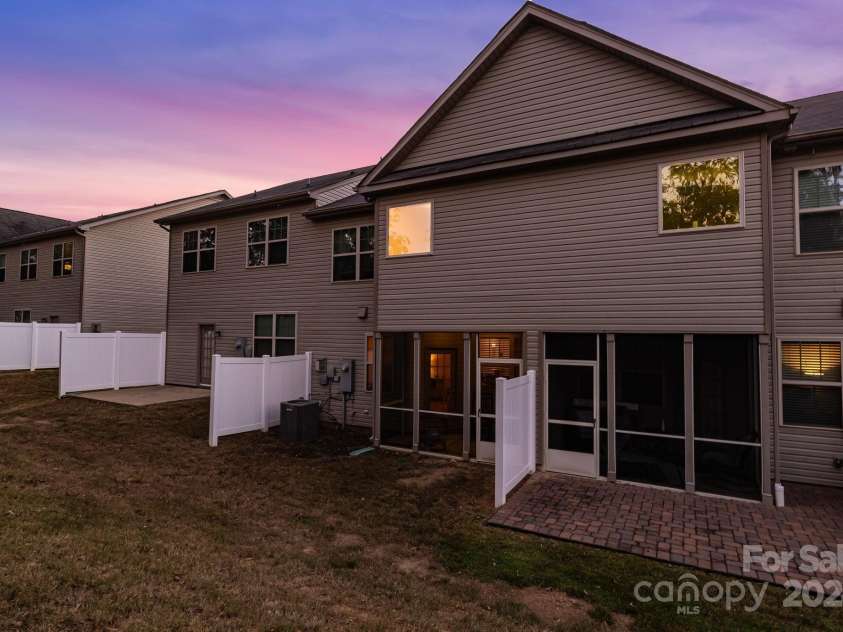 5015 Mockernut Lane, Indian Land, SC 29707.  MLS# CAR4189183, YatesRealty ID 907. 