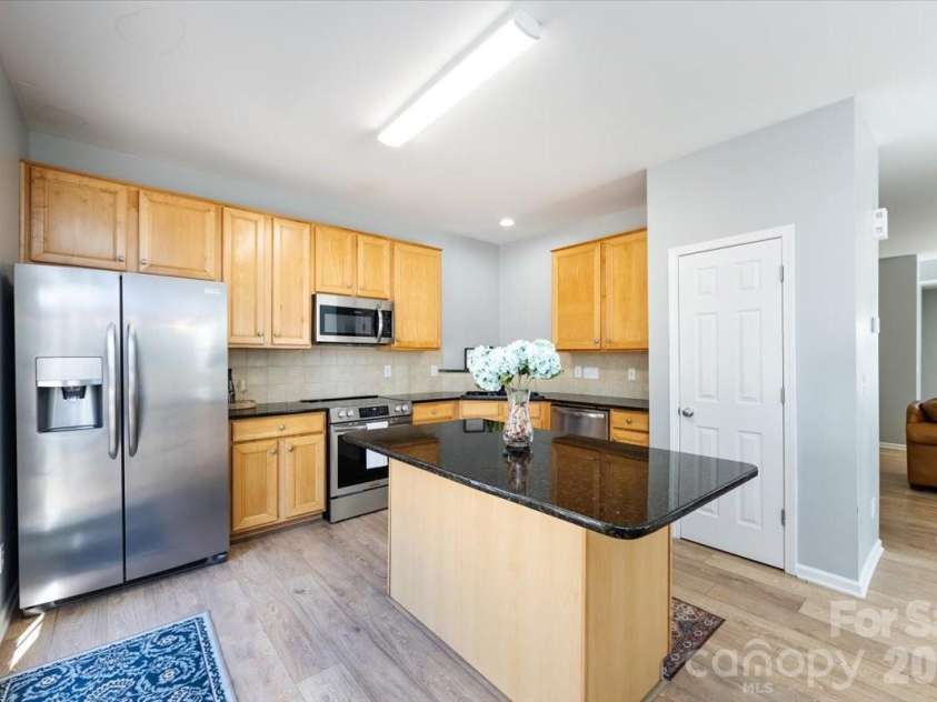 12003 Stratfield Place Circle, Pineville, NC 28134.  MLS# CAR4343150, YatesRealty ID 9070. 