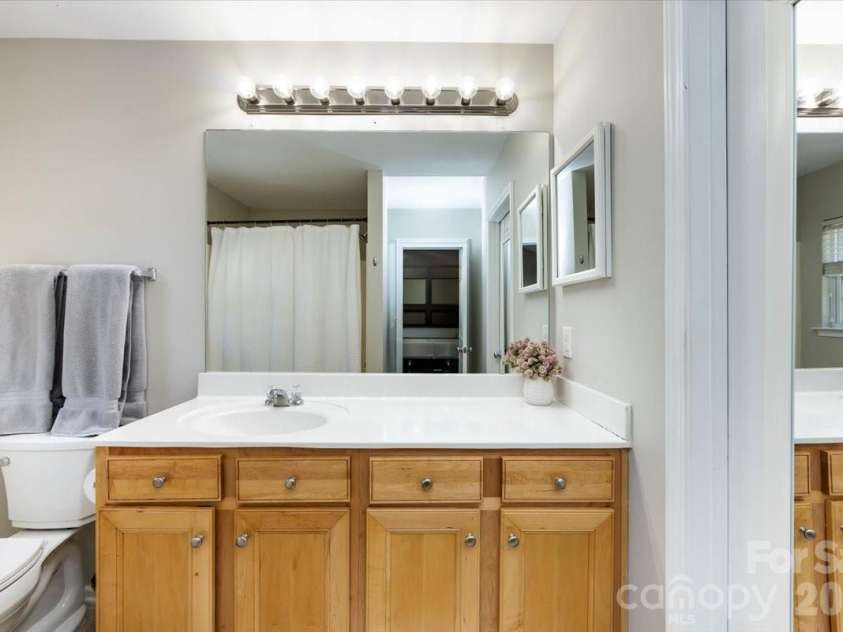 12003 Stratfield Place Circle, Pineville, NC 28134.  MLS# CAR4343150, YatesRealty ID 9070. 