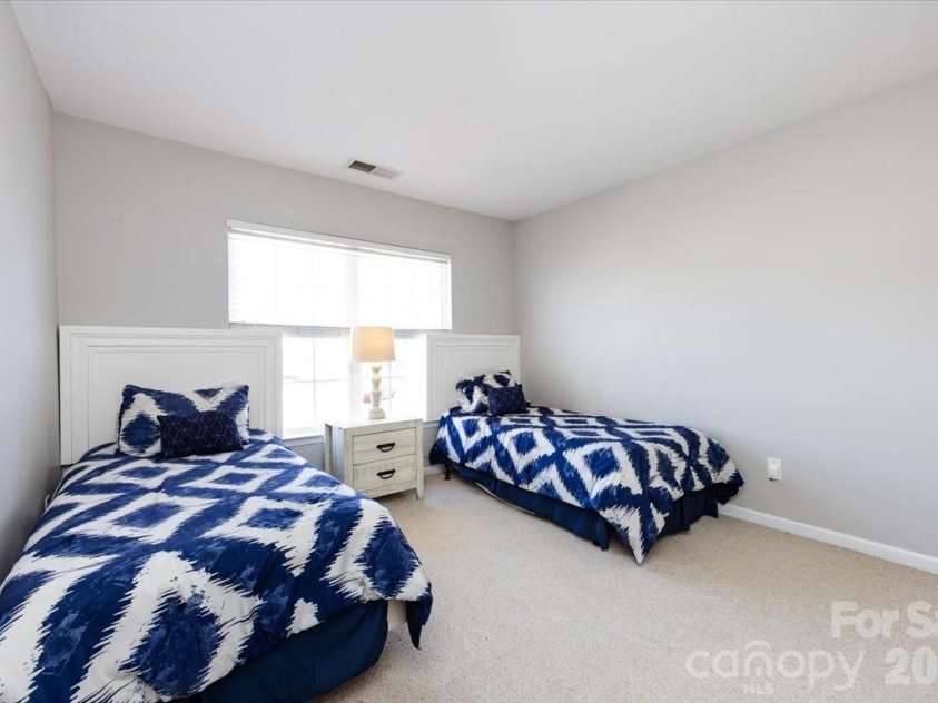 12003 Stratfield Place Circle, Pineville, NC 28134.  MLS# CAR4343150, YatesRealty ID 9070. 