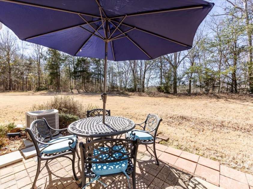 12003 Stratfield Place Circle, Pineville, NC 28134.  MLS# CAR4343150, YatesRealty ID 9070. 