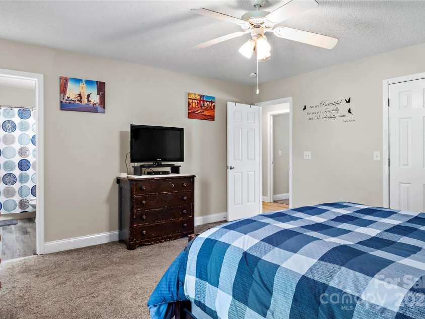 436 Arnold Road, Lexington, NC 27295.  MLS# CAR4243719, YatesRealty ID 9071. 