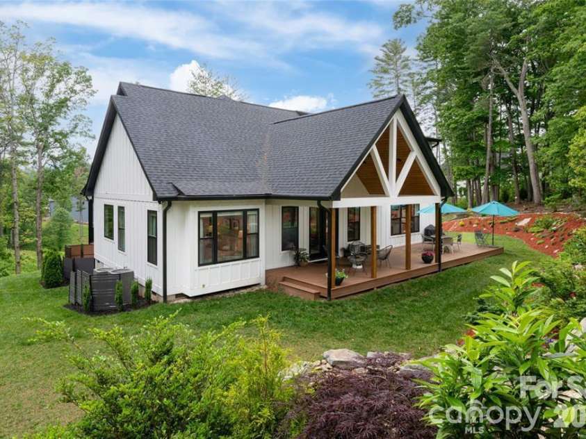 99 Timber Ridge Circle, Leicester, NC 28748.  MLS# CAR4364213, YatesRealty ID 9071. 