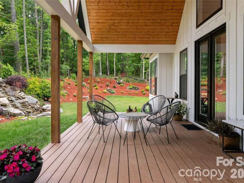99 Timber Ridge Circle, Leicester, NC 28748.  MLS# CAR4364213, YatesRealty ID 9071. 