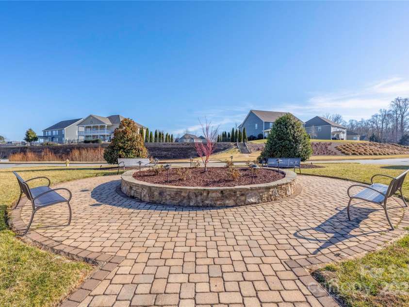 106 Chase Water Drive, Mooresville, NC 28117.  MLS# CAR4223269, YatesRealty ID 9072. 