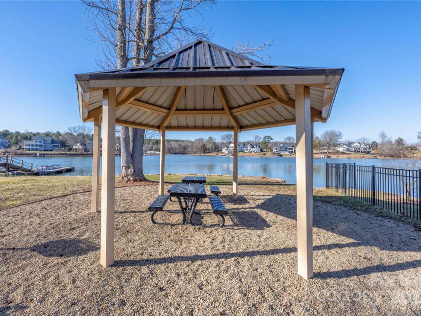 106 Chase Water Drive, Mooresville, NC 28117.  MLS# CAR4223269, YatesRealty ID 9072. 