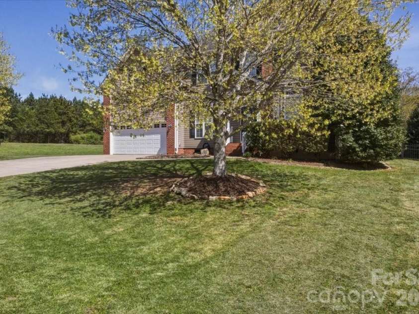 1505 Forest Pointe Lane, Gastonia, NC 28056.  MLS# CAR4360660, YatesRealty ID 9072. 