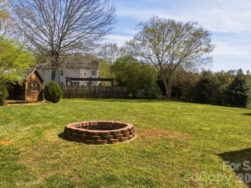 1505 Forest Pointe Lane, Gastonia, NC 28056.  MLS# CAR4360660, YatesRealty ID 9072. 