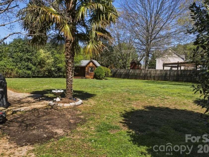 1505 Forest Pointe Lane, Gastonia, NC 28056.  MLS# CAR4360660, YatesRealty ID 9072. 