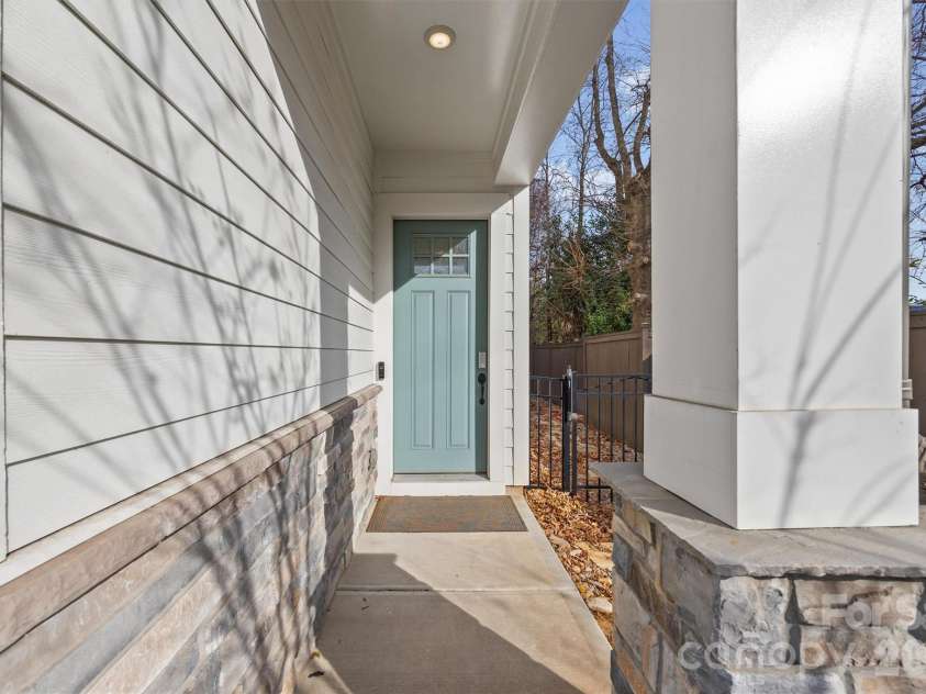 1245 Drummond Avenue, Charlotte, NC 28205.  MLS# CAR4329536, YatesRealty ID 9073. 