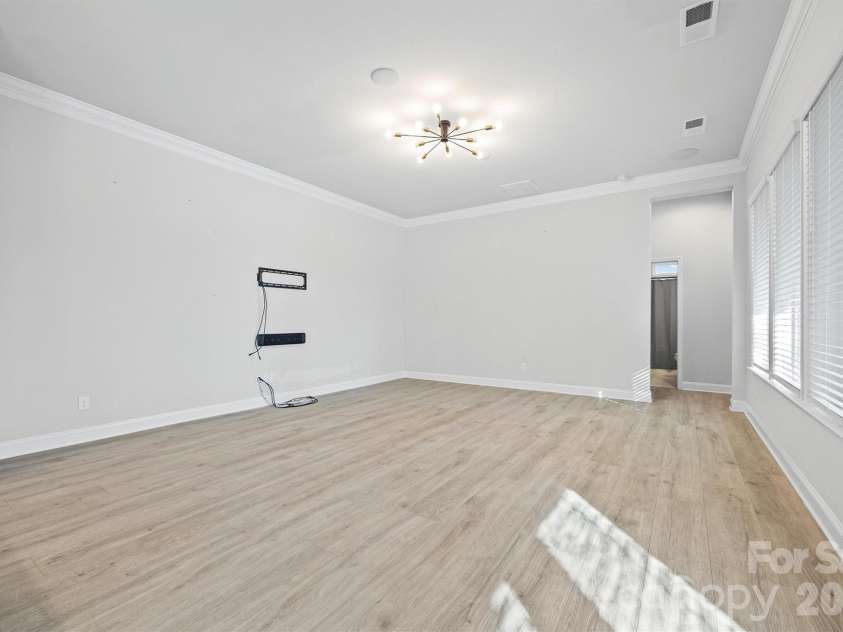 1245 Drummond Avenue, Charlotte, NC 28205.  MLS# CAR4329536, YatesRealty ID 9073. 