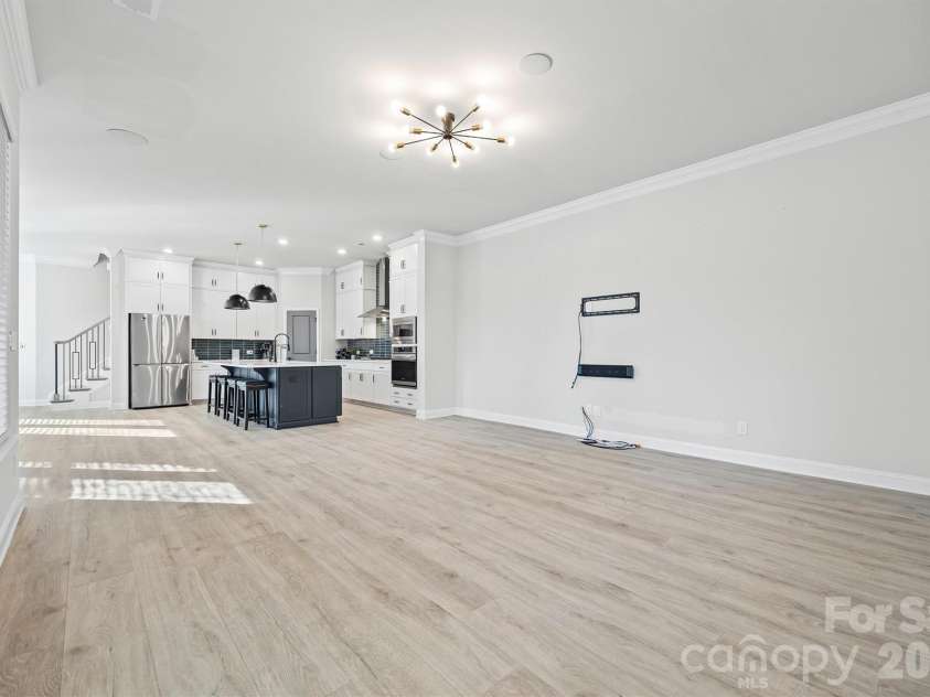 1245 Drummond Avenue, Charlotte, NC 28205.  MLS# CAR4329536, YatesRealty ID 9073. 