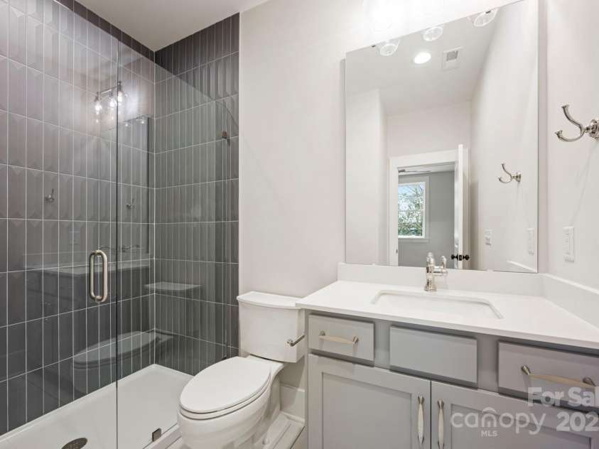 225 Davidson Gateway Drive, Davidson, NC 28036.  MLS# CAR4214044, YatesRealty ID 9073. Bathroom 3