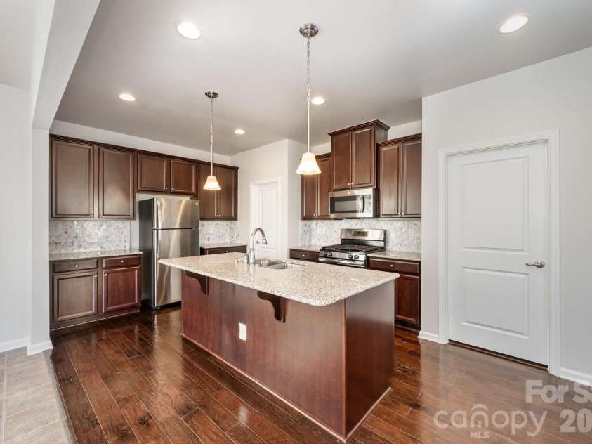 1210 Longwall Lane, Matthews, NC 28104.  MLS# CAR4329128, YatesRealty ID 9076. 