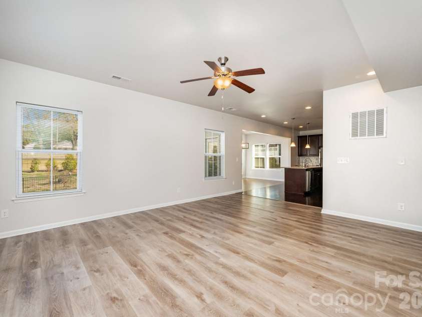 1210 Longwall Lane, Matthews, NC 28104.  MLS# CAR4329128, YatesRealty ID 9076. 