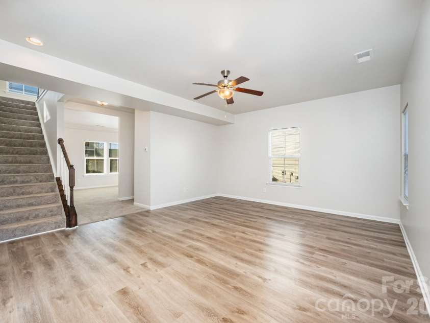 1210 Longwall Lane, Matthews, NC 28104.  MLS# CAR4329128, YatesRealty ID 9076. 