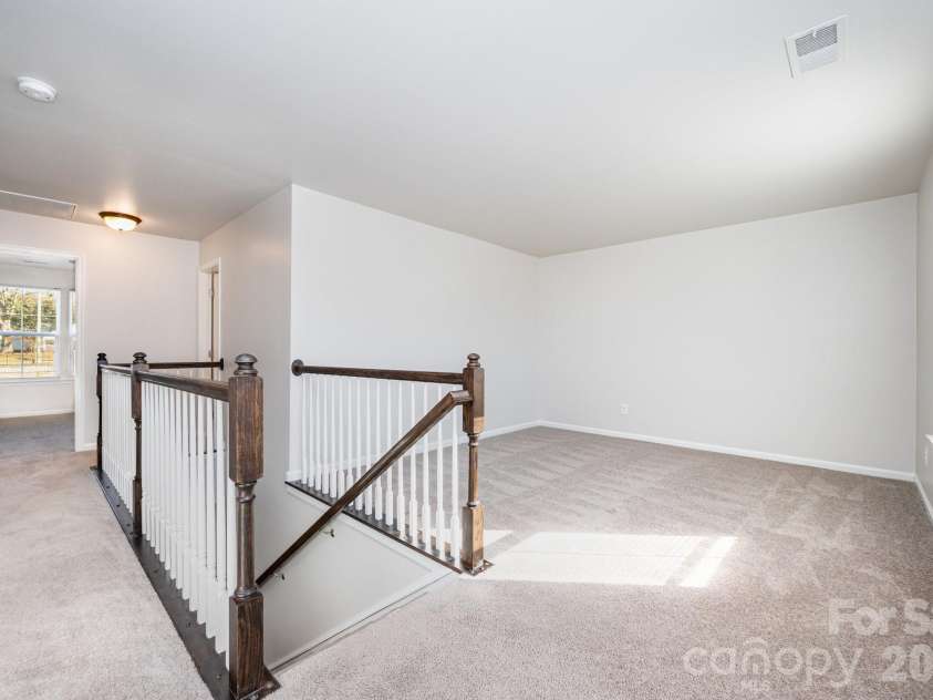 1210 Longwall Lane, Matthews, NC 28104.  MLS# CAR4329128, YatesRealty ID 9076. 