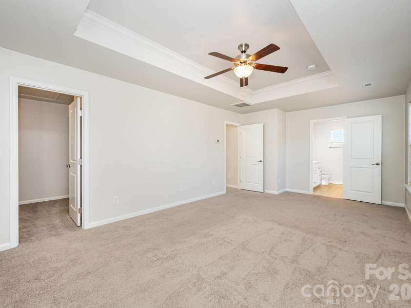 1210 Longwall Lane, Matthews, NC 28104.  MLS# CAR4329128, YatesRealty ID 9076. 