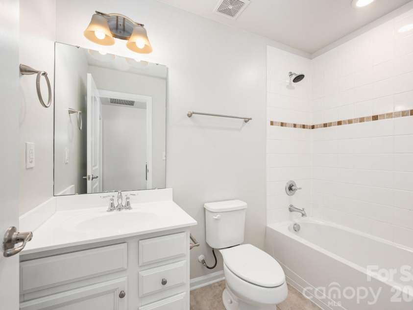 1210 Longwall Lane, Matthews, NC 28104.  MLS# CAR4329128, YatesRealty ID 9076. 