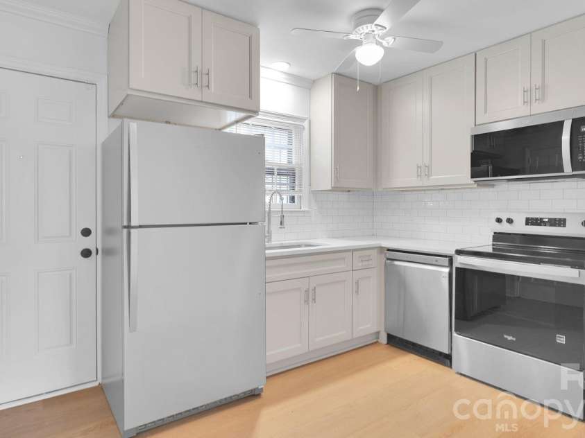 1231 Archdale Drive, Charlotte, NC 28217.  MLS# CAR4372255, YatesRealty ID 9077. 