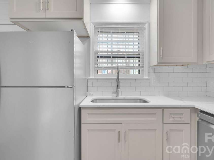 1231 Archdale Drive, Charlotte, NC 28217.  MLS# CAR4372255, YatesRealty ID 9077. 