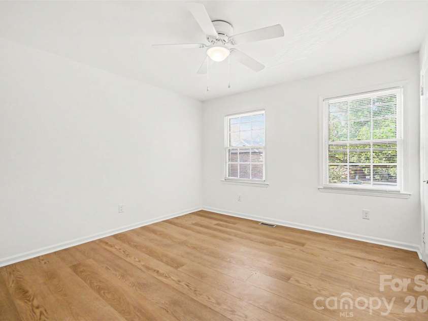 1231 Archdale Drive, Charlotte, NC 28217.  MLS# CAR4422940, YatesRealty ID 9077. 