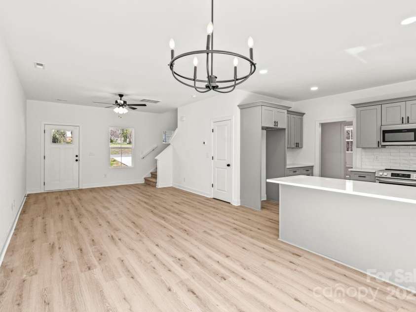 701 Applewood Street, Kannapolis, NC 28081.  MLS# CAR4240660, YatesRealty ID 9078. 