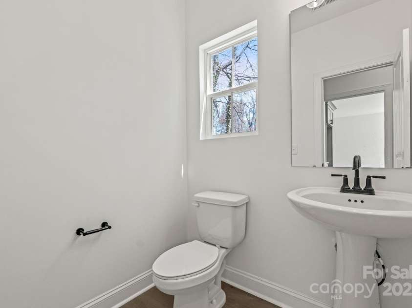 701 Applewood Street, Kannapolis, NC 28081.  MLS# CAR4240660, YatesRealty ID 9078. 