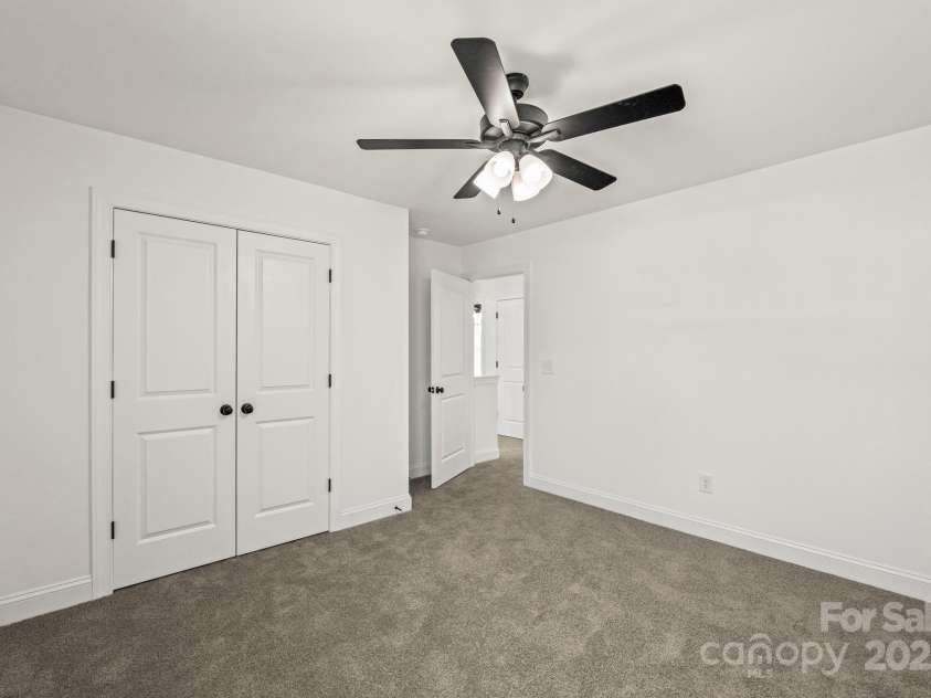 701 Applewood Street, Kannapolis, NC 28081.  MLS# CAR4240660, YatesRealty ID 9078. 