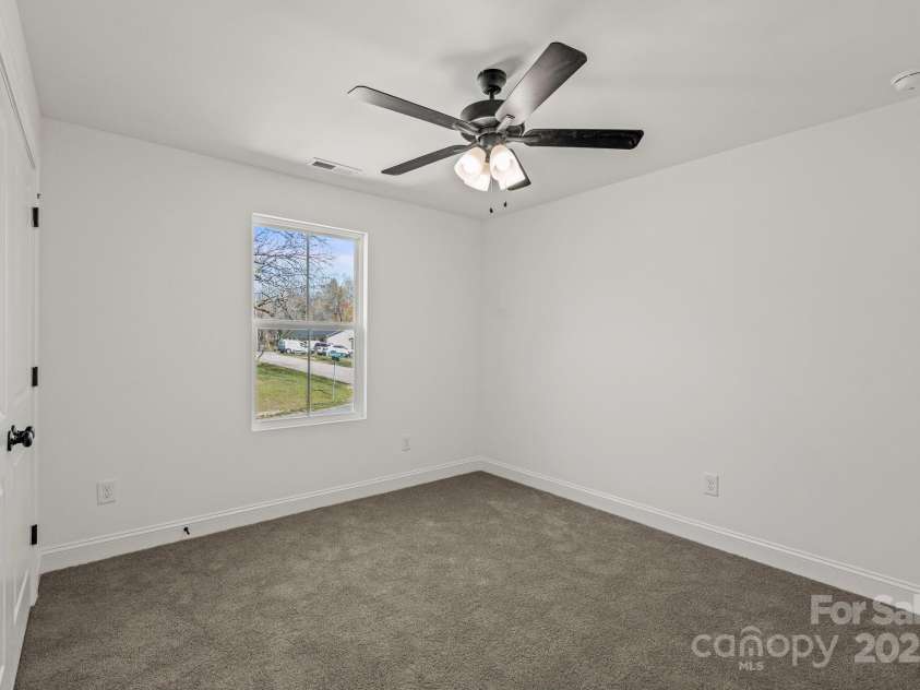 701 Applewood Street, Kannapolis, NC 28081.  MLS# CAR4240660, YatesRealty ID 9078. 