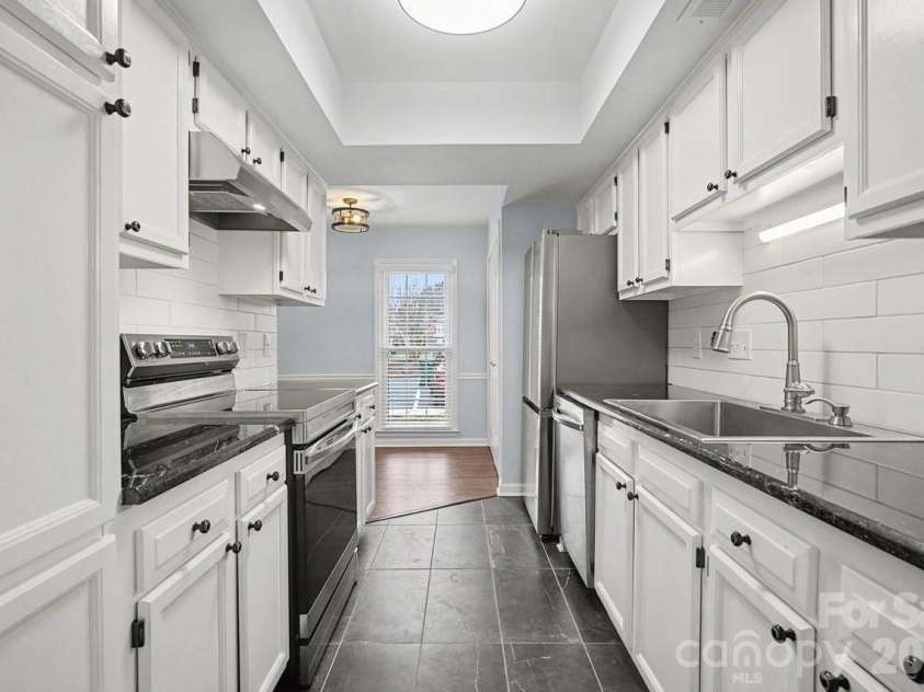 9241 Vicksburg Park Court, Charlotte, NC 28210.  MLS# CAR4341671, YatesRealty ID 9079. 