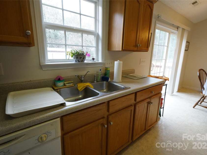 2038 Mallard Creek Drive, Rock Hill, SC 29732.  MLS# CAR4208815, YatesRealty ID 908. 