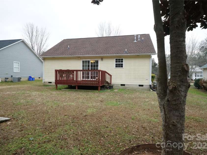 2038 Mallard Creek Drive, Rock Hill, SC 29732.  MLS# CAR4208815, YatesRealty ID 908. 