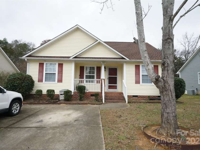 2038 Mallard Creek Drive, Rock Hill, SC 29732.  MLS# CAR4208815, YatesRealty ID 908. 
