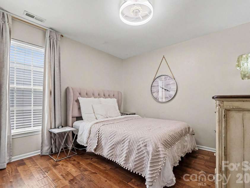 8842 Fieldcroft Drive, Charlotte, NC 28277.  MLS# CAR4355662, YatesRealty ID 9080. 