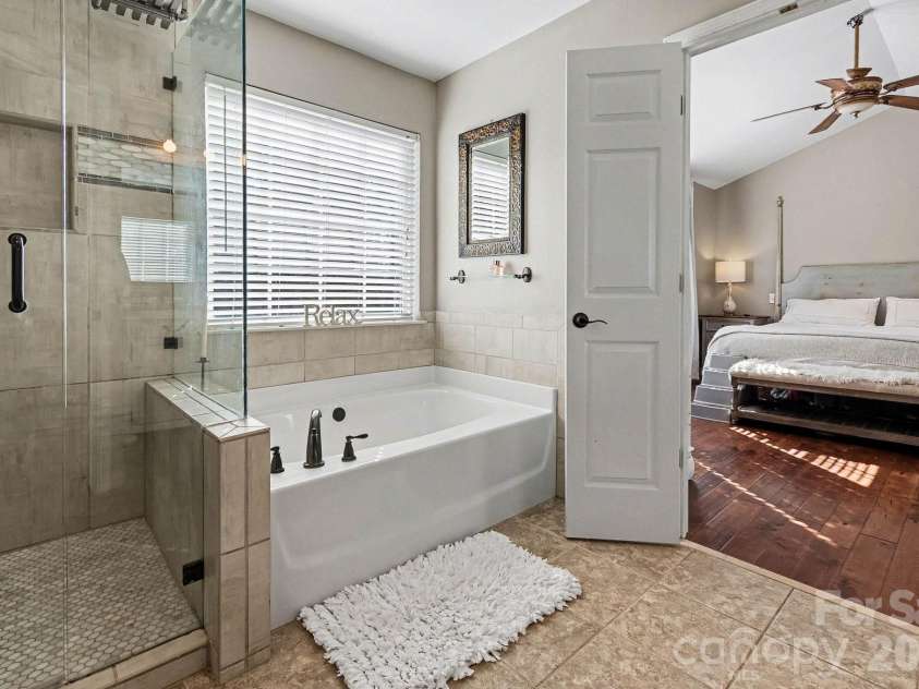 8842 Fieldcroft Drive, Charlotte, NC 28277.  MLS# CAR4355662, YatesRealty ID 9080. 