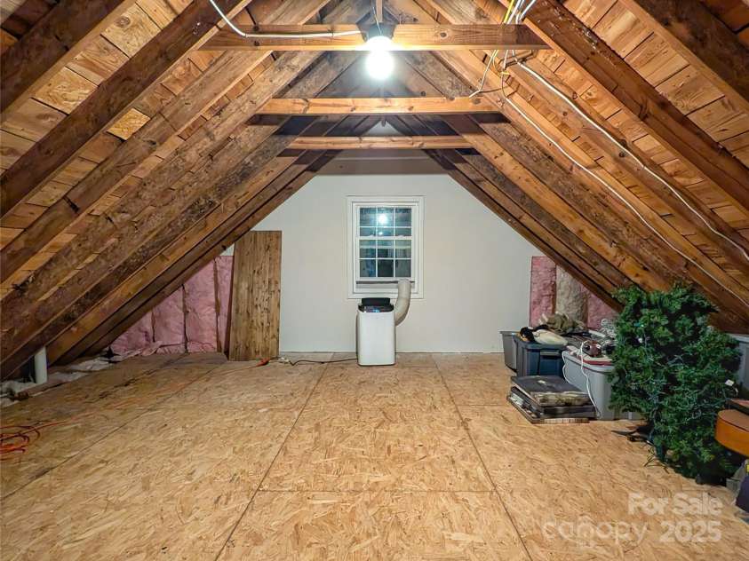 317 Balsam Drive, Waynesville, NC 28786.  MLS# CAR4244579, YatesRealty ID 9081. 