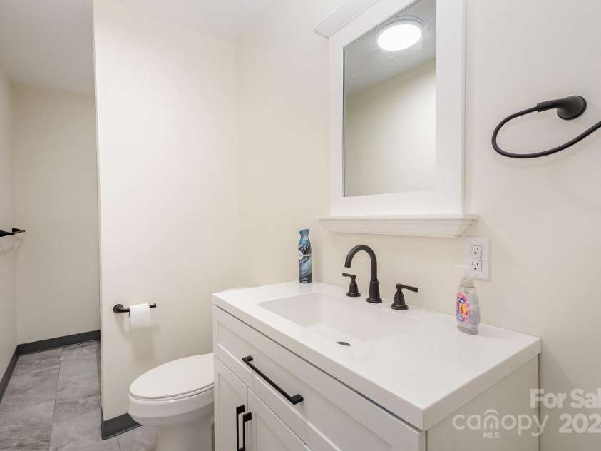 201 Mccubbins Street, Salisbury, NC 28144.  MLS# CAR4196000, YatesRealty ID 9082. 